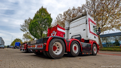 20251019-Tom-Holding-00226